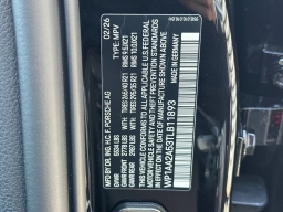 Porsche Macan Base AWD 2026