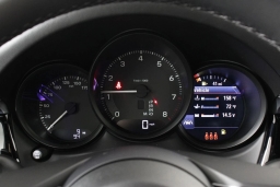 Porsche Macan T AWD 2026