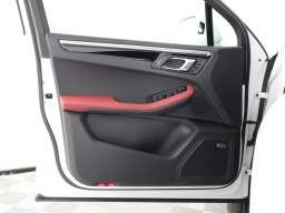 Porsche Macan T AWD 2026