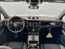 Porsche Macan T AWD 2025