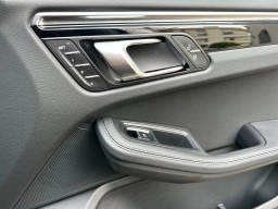 Porsche Macan T AWD 2026