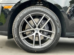 Porsche Macan T AWD 2026