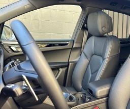 Porsche Macan T AWD 2026