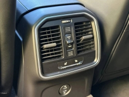 Porsche Macan T AWD 2026