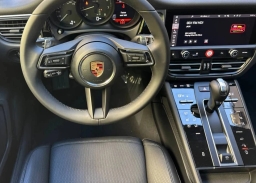 Porsche Macan T AWD 2026