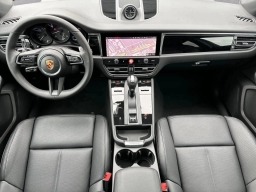 Porsche Macan T AWD 2026