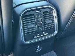 Porsche Macan T AWD 2026