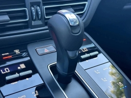 Porsche Macan T AWD 2026