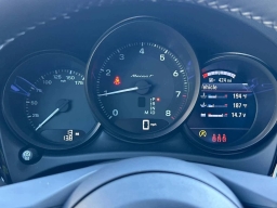 Porsche Macan T AWD 2026