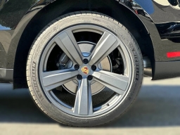 Porsche Macan T AWD 2026