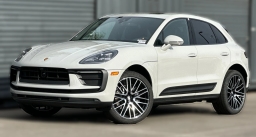 Porsche Macan Base AWD 2026