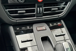 Porsche Macan Base AWD 2026