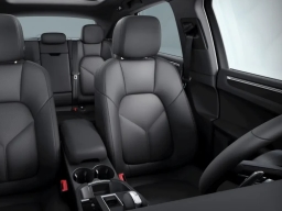 Porsche Macan Base AWD 2026