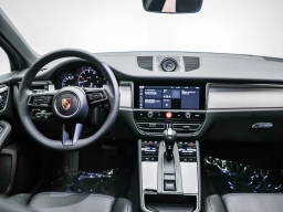 Porsche Macan T AWD 2026