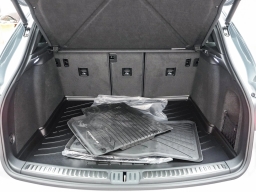 Porsche Macan T AWD 2026