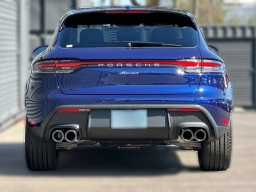Porsche Macan Base AWD 2026