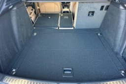 Porsche Macan Base AWD 2026