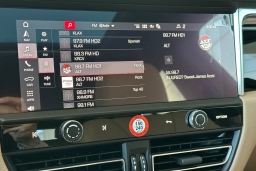 Porsche Macan Base AWD 2026