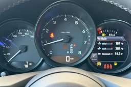 Porsche Macan Base AWD 2026