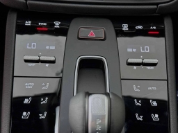 Porsche Macan T AWD 2026