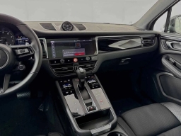 Porsche Macan T AWD 2026