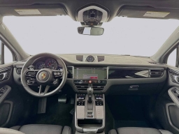 Porsche Macan T AWD 2026