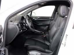 Porsche Macan T AWD 2026