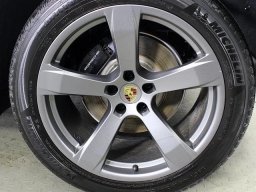 Porsche Macan T AWD 2026