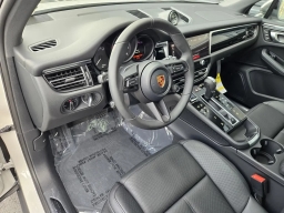 Porsche Macan T AWD 2026