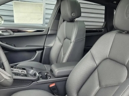 Porsche Macan T AWD 2026