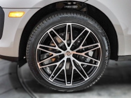 Porsche Macan T AWD 2026