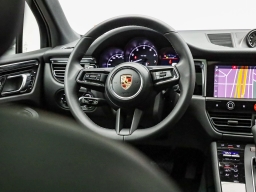 Porsche Macan T AWD 2026