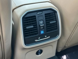 Porsche Macan T AWD 2026