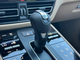 Porsche Macan T AWD 2026