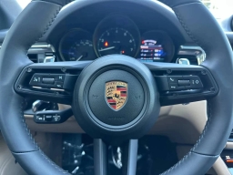 Porsche Macan T AWD 2026