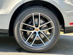 Porsche Macan T AWD 2026
