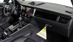 Porsche Macan T AWD 2026