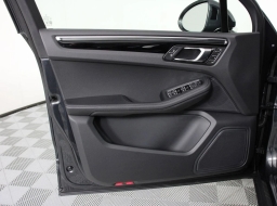 Porsche Macan T AWD 2026