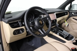 Porsche Macan T AWD 2026