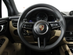 Porsche Macan T AWD 2026