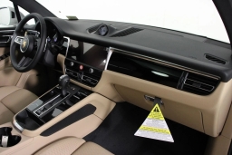 Porsche Macan T AWD 2026