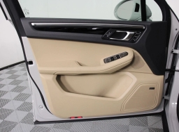 Porsche Macan T AWD 2026