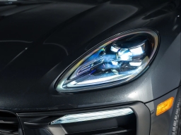 Porsche Macan Base AWD 2025