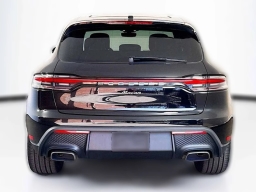 Porsche Macan T AWD 2026