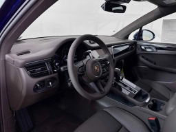 Porsche Macan T AWD 2026