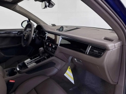 Porsche Macan T AWD 2026