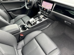 Porsche Macan T AWD 2026