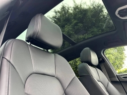 Porsche Macan T AWD 2026