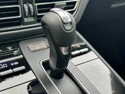Porsche Macan T AWD 2026