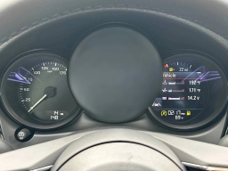 Porsche Macan T AWD 2026